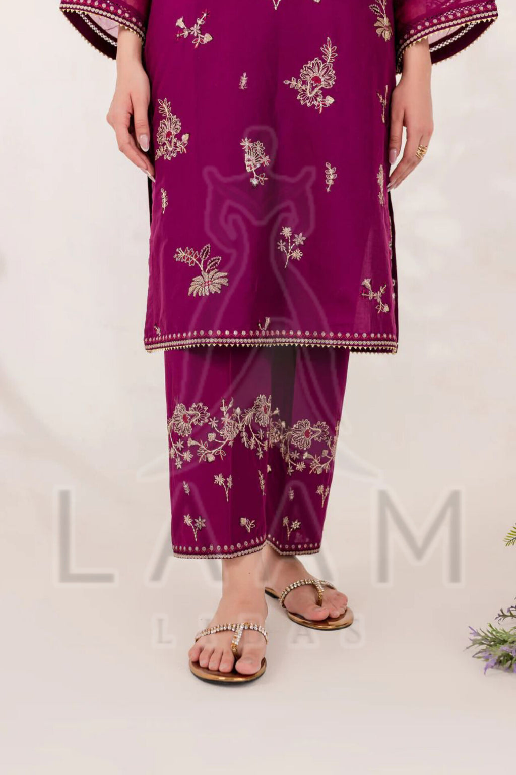 "Elegant Plain Cotton Embroidered 3-Piece Summer Suit – All Sizes Available